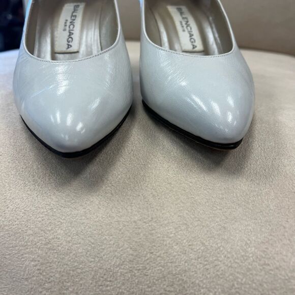 Balenciaga Vintage Bone Leather Kitten Heel sz 34.5 or US 4 NWT - Picture 3 of 7